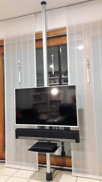 Preview: Deckenanschlusssäule, Kabel Säule, Boden-Decken Stange, Kabelkanal Preview: Deckenanschlusssäule, Kabel Säule, Boden-Decken Stange, Kabelkanal