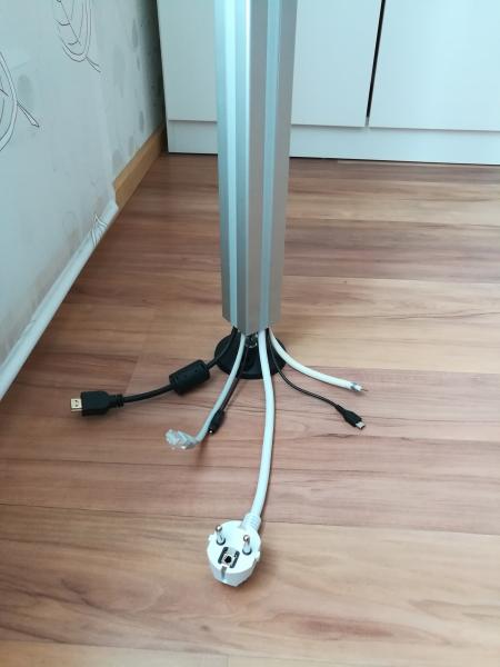 Preview: Beamer-Leinwand-Decken-Halterung, Boden-Decken-Stange Preview: Beamer-Leinwand-Decken-Halterung, Boden-Decken-Stange